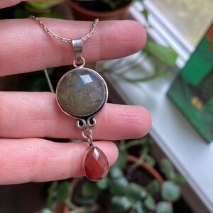 Silver labradorite and carnelian pendant